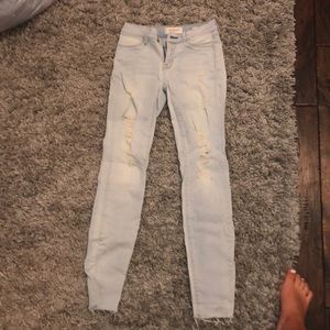 Pacsun light wash ripped ankle jegging